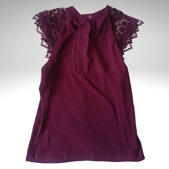 Express Maroon Lace Cap Sleeve Blouse Size Small - Picture 2 of 3